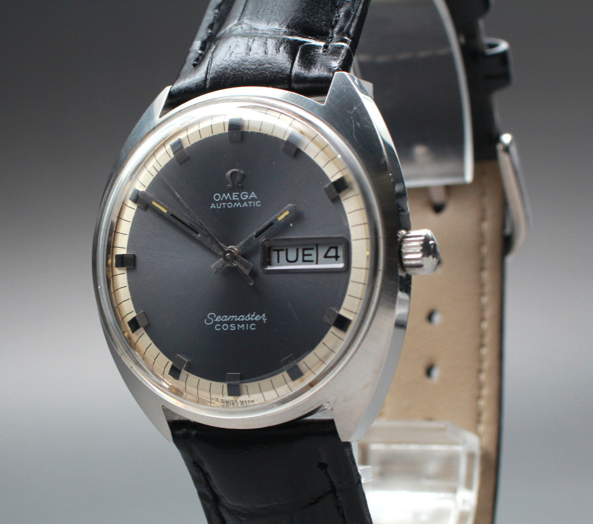 Omega Seamaster Cosmic Day-Date Watch