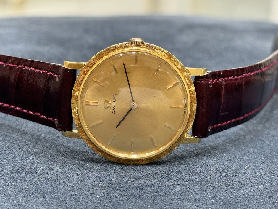 Omega 18K Gold Manual Wind Watch, Cal. 620