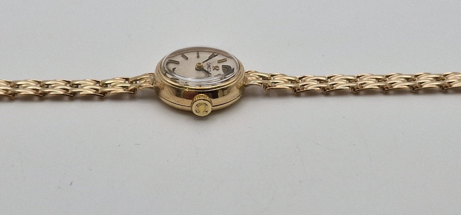 Omega 9ct Gold Ladies Watch, Vintage 1960s