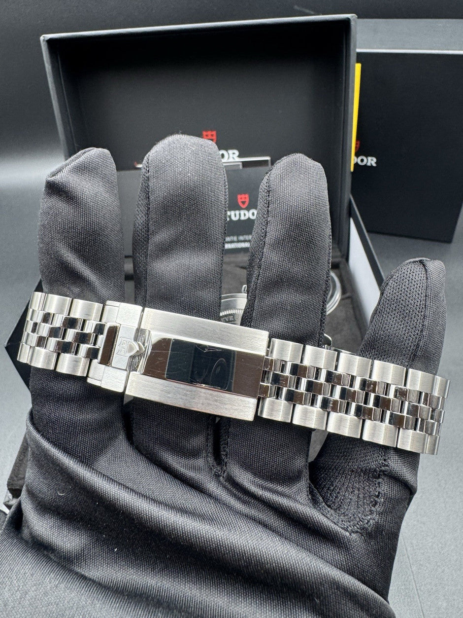 Tudor Black Bay 58 Burgundy Jubilee Watch