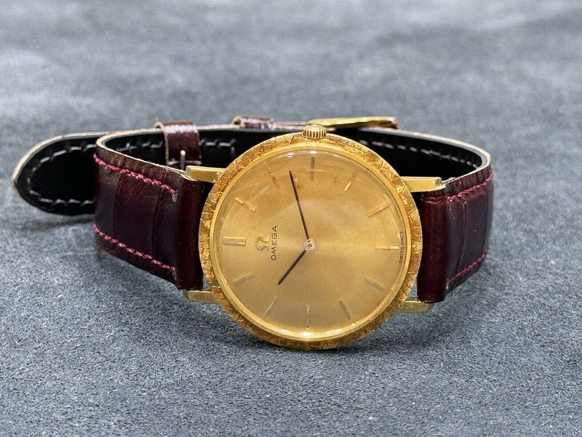 Omega 18K Gold Manual Wind Watch, Cal. 620