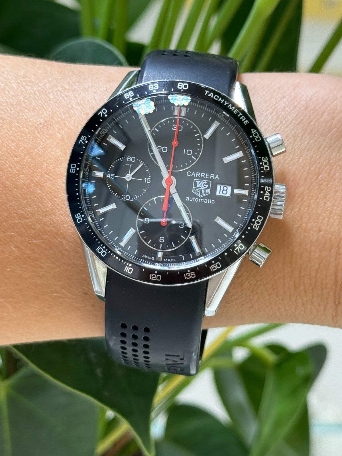 Tag Heuer Carrera Calibre 16 Chronograph | Ref. CV2014-2 | 41.5mm Swiss Automatic Men’s Watch | Original Dial & Rubber Strap