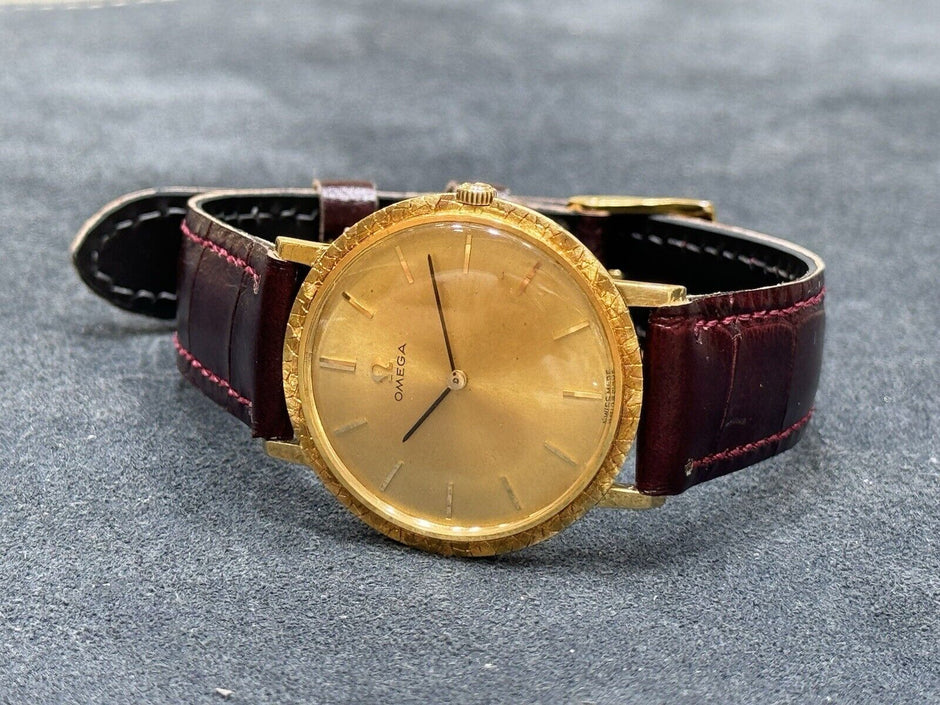 Omega 18K Gold Manual Wind Watch, Cal. 620
