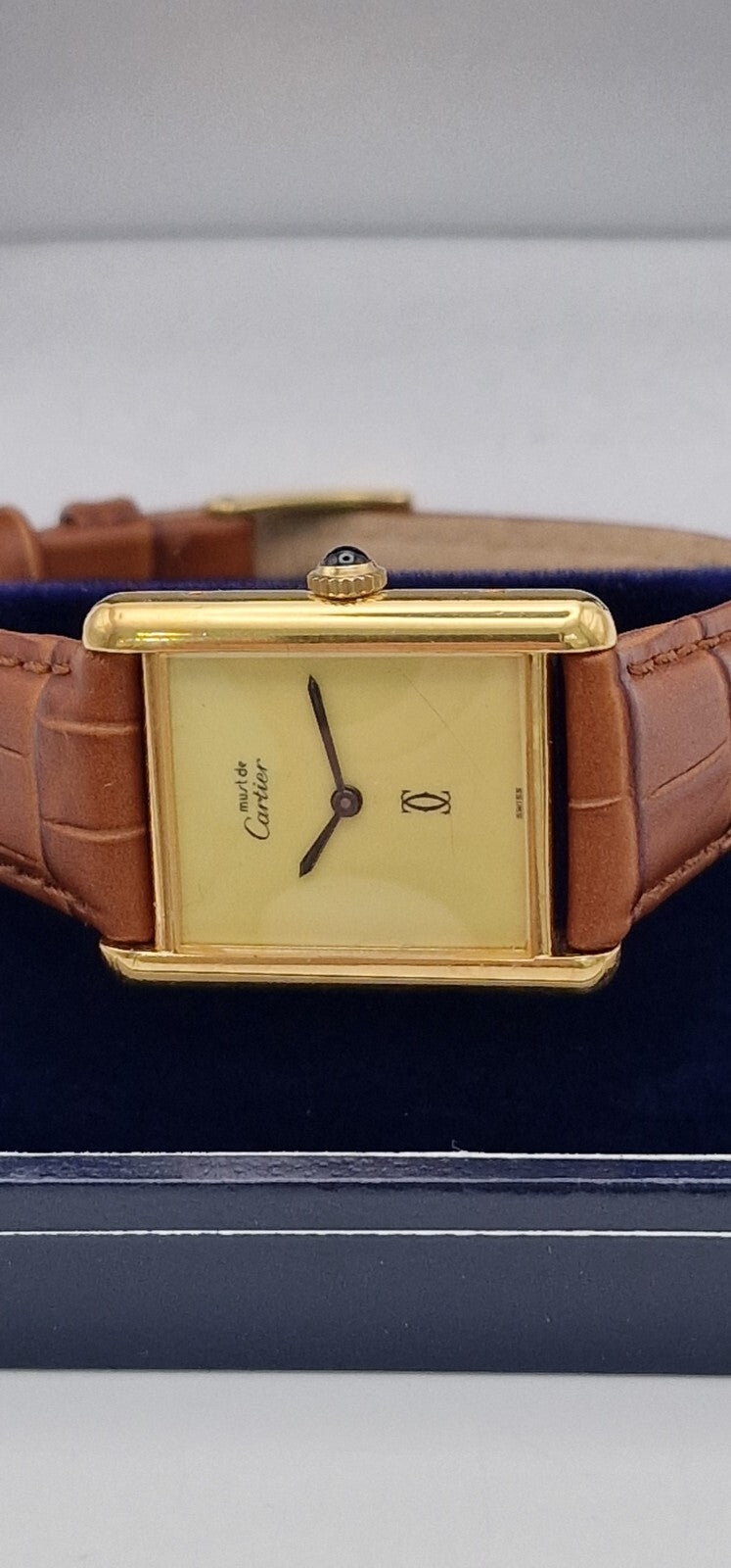Must de Cartier Tank 18ct Gold on Silver Mid Size Vintage  Mechanical Watch.