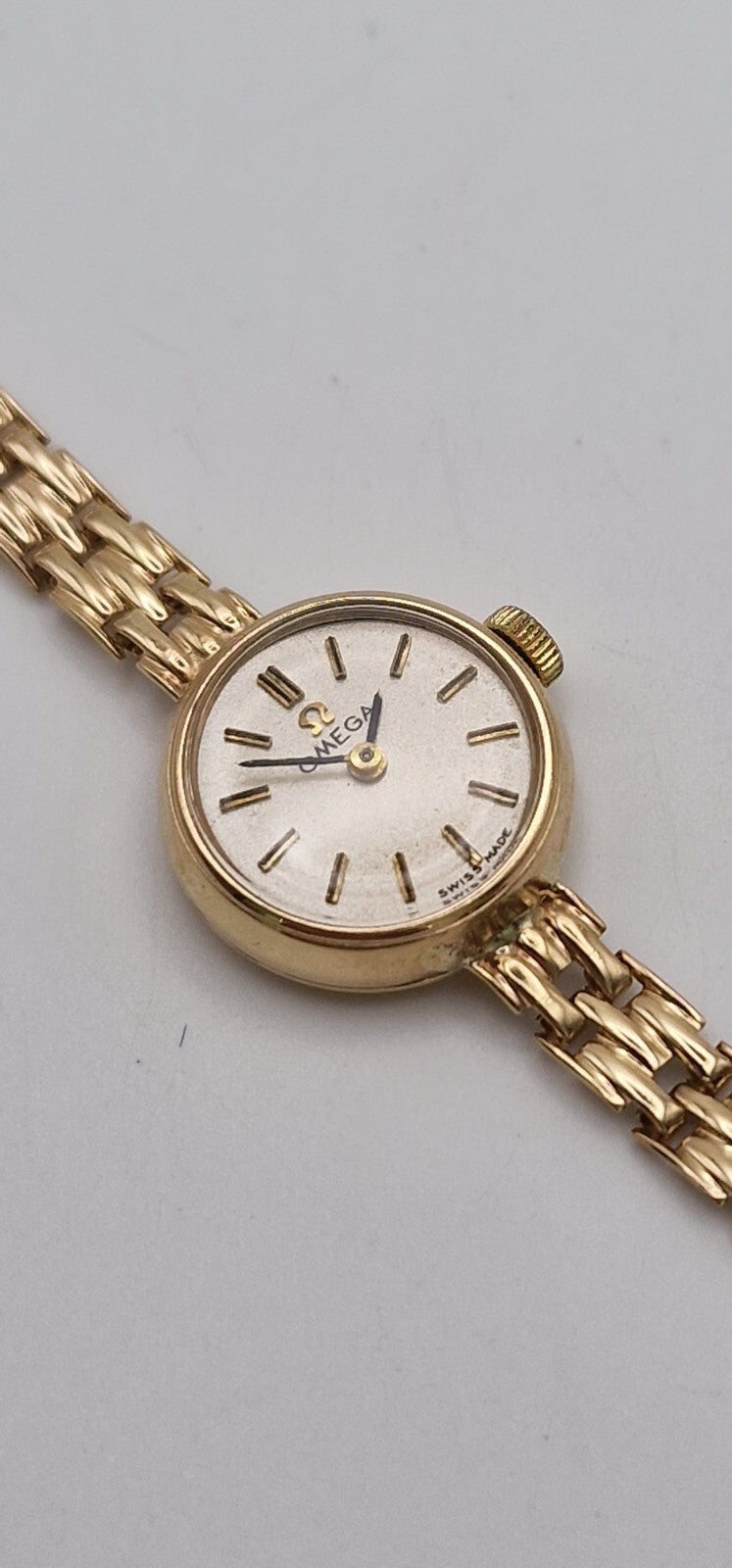 Omega 9ct Gold Ladies Watch, Vintage 1960s